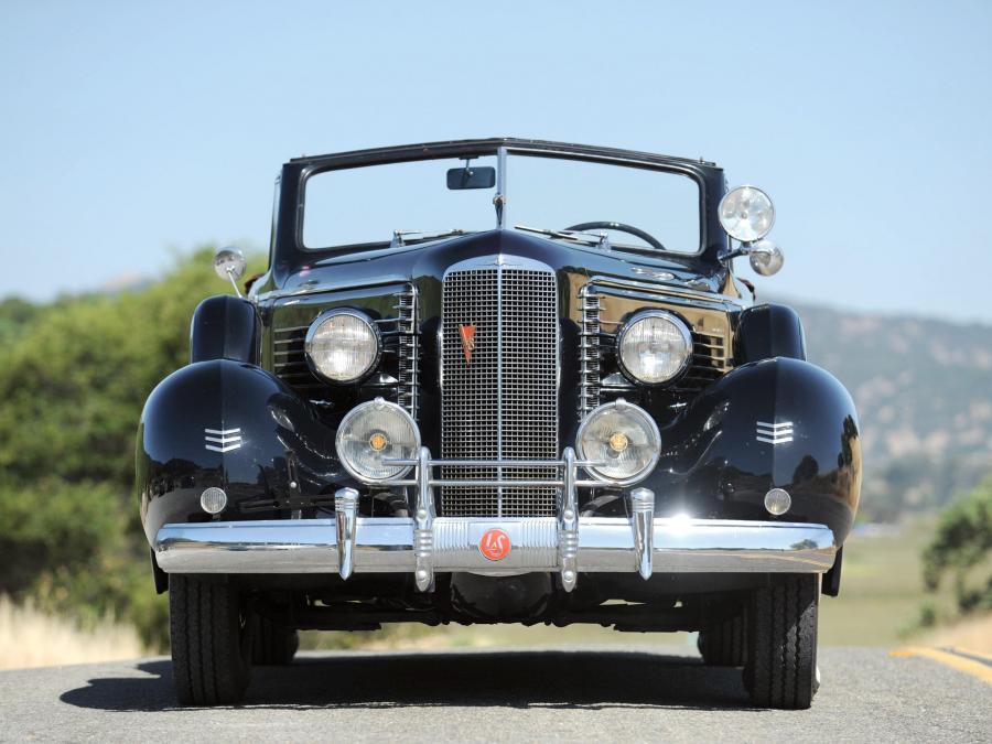  LaSalle Convertible Coupe (37-5067) 1937 года  (фото 2 из 12)